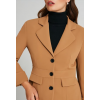 Veste femme camel courte à 3 boutons avec rabats