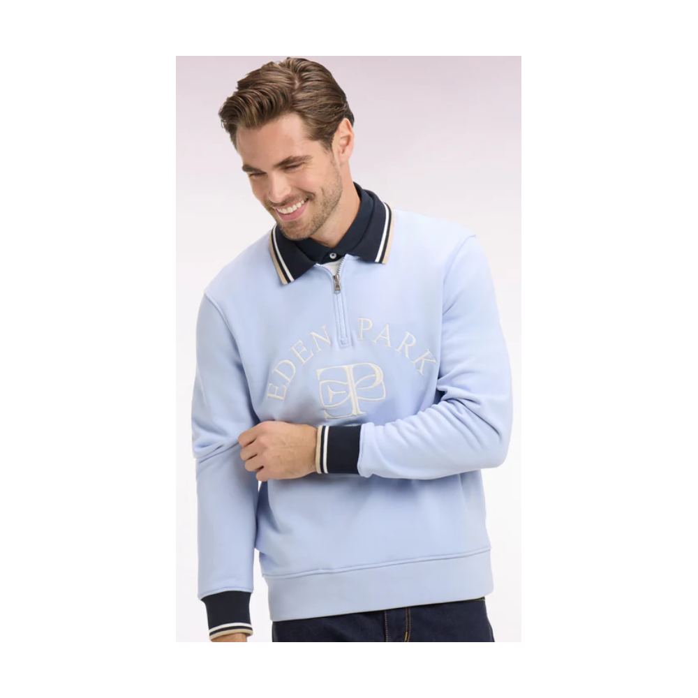 Sweatshirt ETE à col zippé bleu clair brodé coupe regular EDEN PARK
